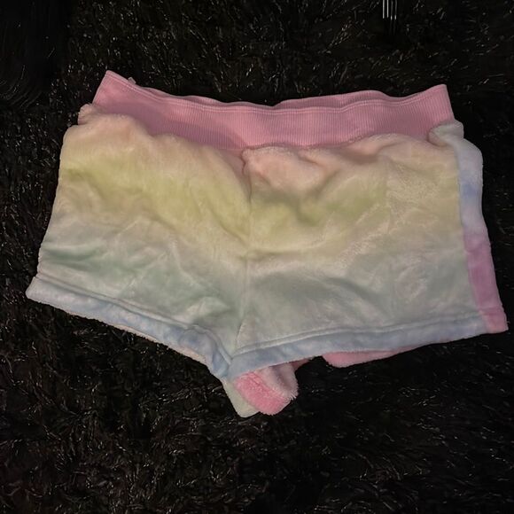 Vs Victorias Secret Pink Cozy Sherpa fleece fur Short Shortie Rainbow Size large - Picture 1 of 4